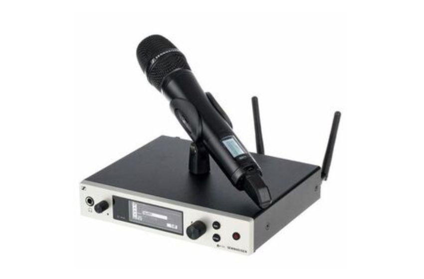 Alquiler de equipos audiovisuales para cine Sennheiser-sistemas-UHF-EW-300-2